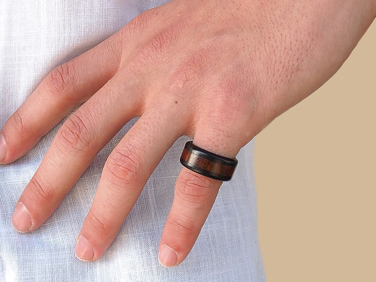 Anelli legno uomo on sale