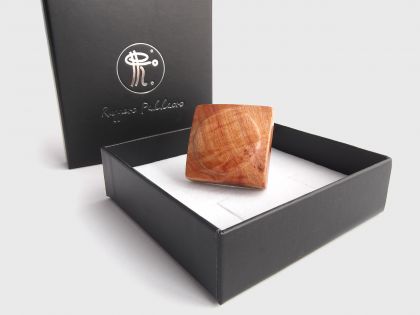 Briar burl cube ring